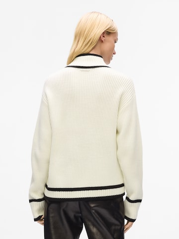 Pullover di Karl Lagerfeld in bianco