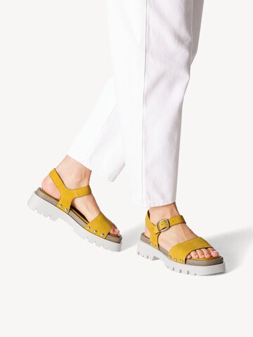 Sandales TAMARIS en jaune : devant