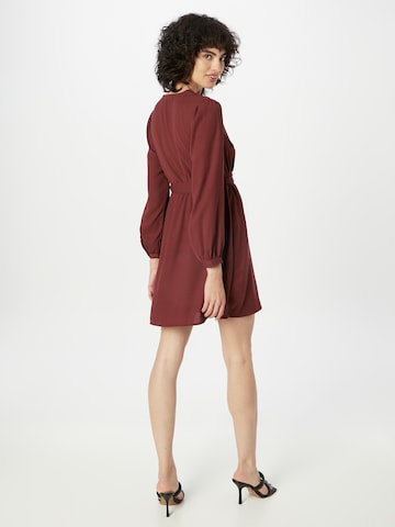 Robe 'Caroline' ABOUT YOU en marron