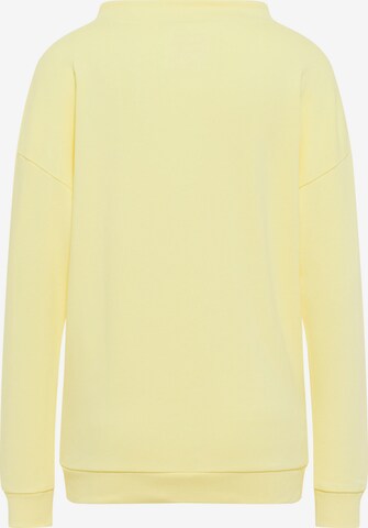 SOMWR Sweater in Yellow