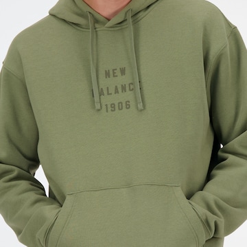 new balance Sweatshirt 'Iconic Collegiate' in Groen