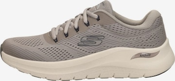 Baskets basses 'Arch Fit 2.0' SKECHERS en beige : devant