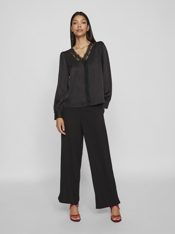 VILA Shirt in Black