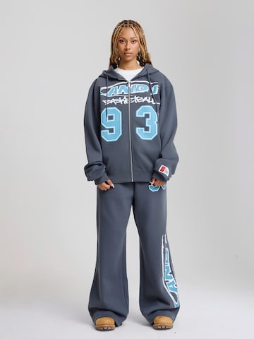 AND1 Regular Sporthose in Blau: Vorderseite