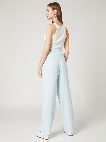 VIERVIER Wide leg Pleat-front trousers 'Jennifer' in Blue