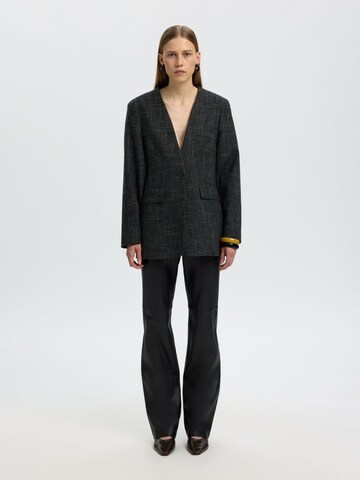 SELECTED Regular Trousers in Black