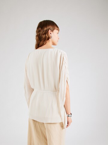 COMMA Blouse in Beige