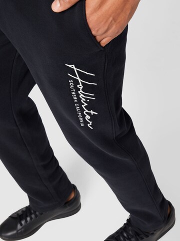 HOLLISTER Regular Broek in Zwart