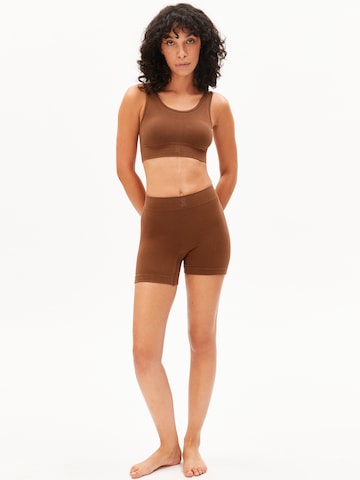 ARMEDANGELS Broekje in Bruin