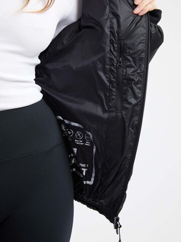 Veste d’hiver 'Bubble' JACK1T en noir