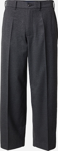 juoda Abercrombie & Fitch Plačios klešnės Klostuotos kelnės: priekis