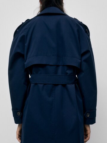 Palton de primăvară-toamnă de la Pull&Bear pe albastru
