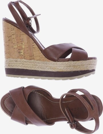 APEPAZZA Sandals & High-Heeled Sandals in 36 in Brown: front