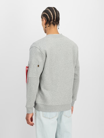 ALPHA INDUSTRIES Between-Season Jacket in Grey: back