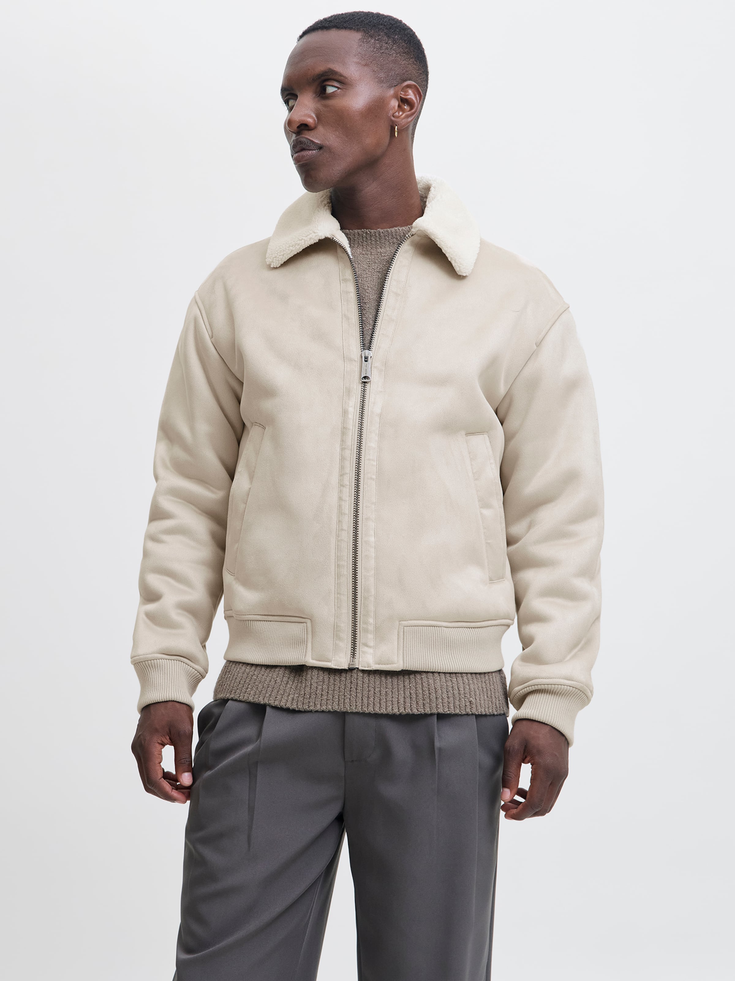 Jack & Jones Premium Geacă de primăvară-toamnă 'CLUKE' pe Crem