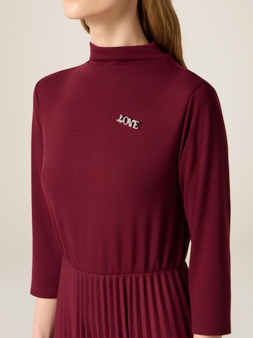 oltre - Vestido en rojo