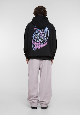 Lost Youth Sweatshirt in Black