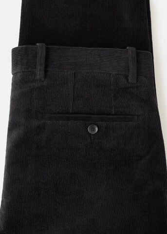 MANGO MAN Regular Pants 'Voyage' in Black
