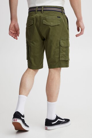 BLEND Regular Cargoshorts in Grün