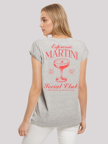 F4NT4STIC Shirt 'Espresso Martini Social Club' in Grijs