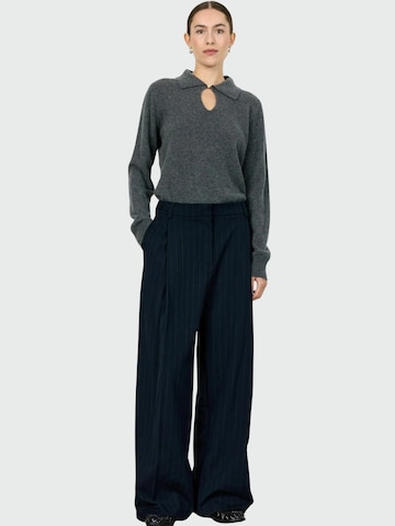 Levete Room Pullover i grå