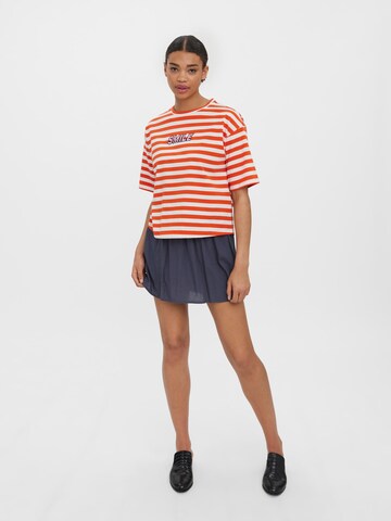 VERO MODA - Camiseta en naranja