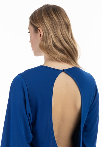 T-shirt faina en bleu