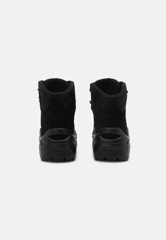 LOWA Professional Boots in Zwart