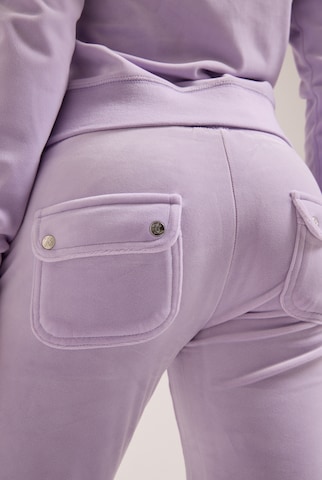 Juicy Couture Petite Расклешенный Штаны 'DEL RAY' в Лиловый