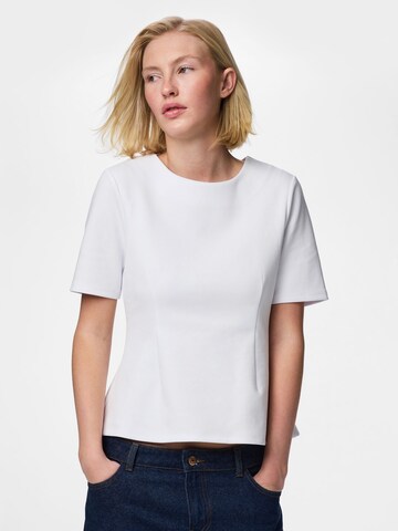 T-shirt 'PCLilu' PIECES en blanc : devant