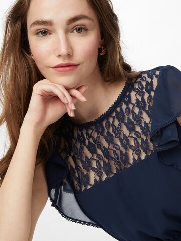 VERO MODA Šaty – modrá
