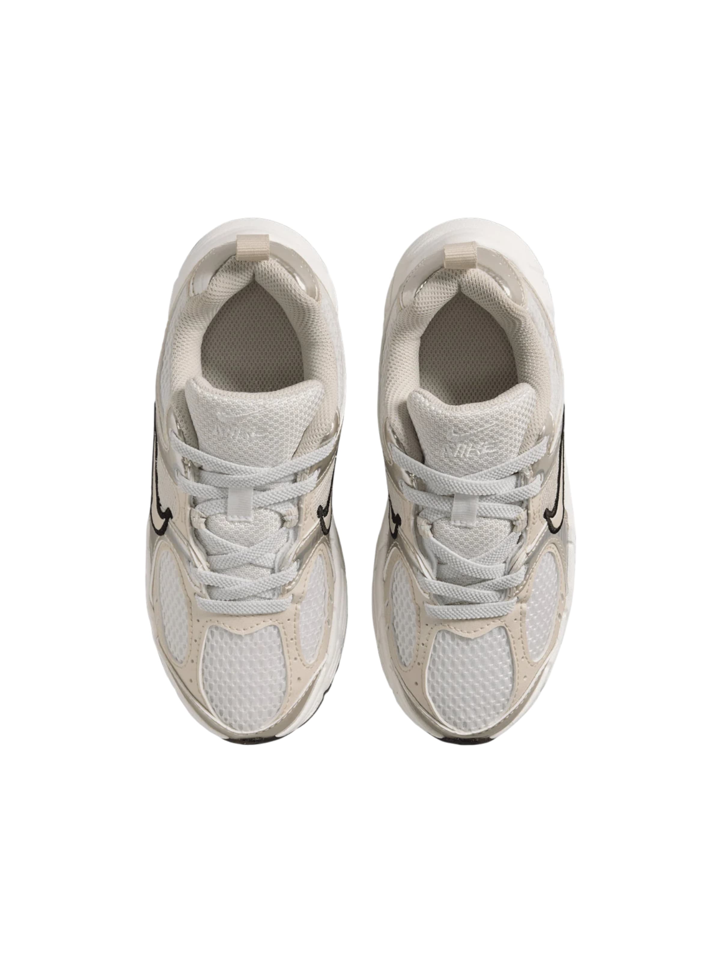 NIKE Sportschoen in Beige