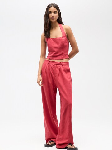 Pull&Bear Loose fit Pleat-Front Pants in Red