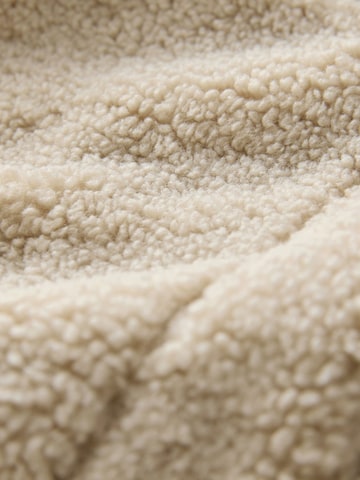 Next Елек в бежово