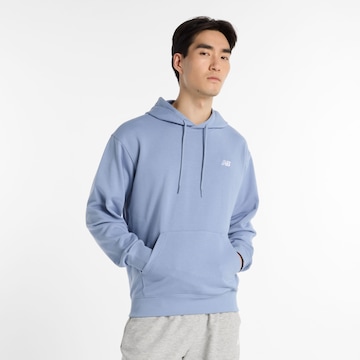 new balance Sweatshirt 'Essentials' in Blauw: voorkant