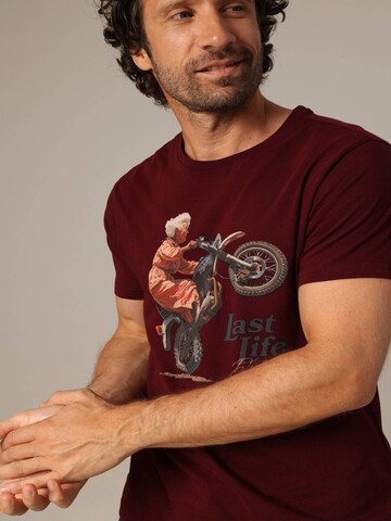 T-Shirt 'Badass' Deeluxe en rouge