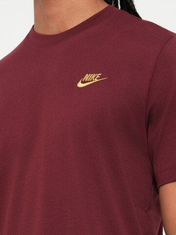 Nike Sportswear Regular fit Μπλουζάκι 'CLUB' σε κόκκινο