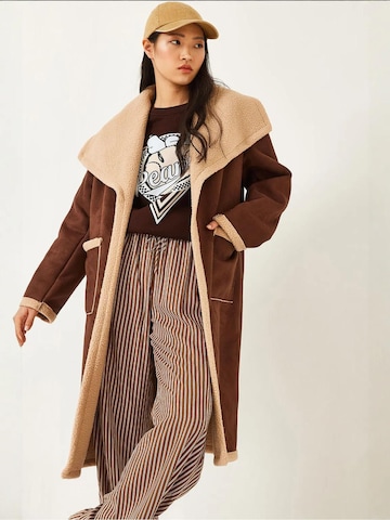 Cappotto di mezza stagione di Bianco Lucci in marrone