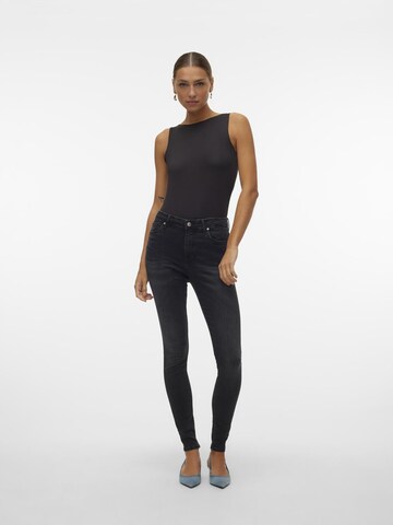 VERO MODA Skinny Jeans 'SOPHIA' in Zwart