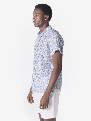 KOROSHI Regular fit Skjorta i vit