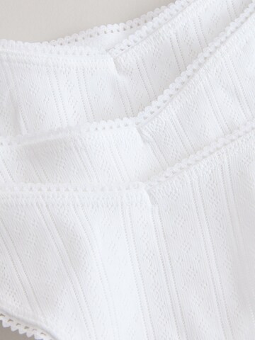 String Next en blanc