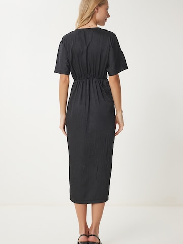 Happiness İstanbul - Vestido en negro