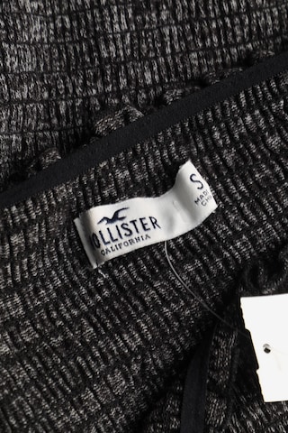 HOLLISTER Pullover S in Grau