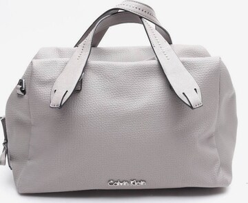 Calvin Klein Handtasche One Size in Grau: predná strana