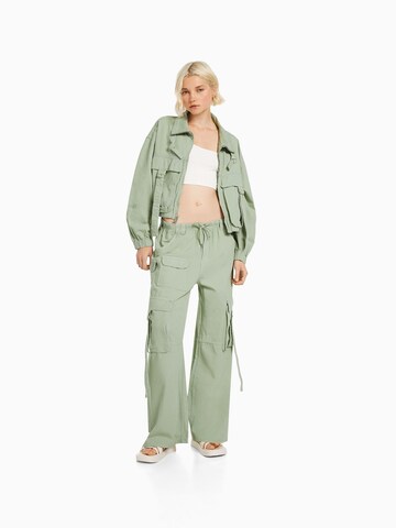 Veste mi-saison Bershka en vert