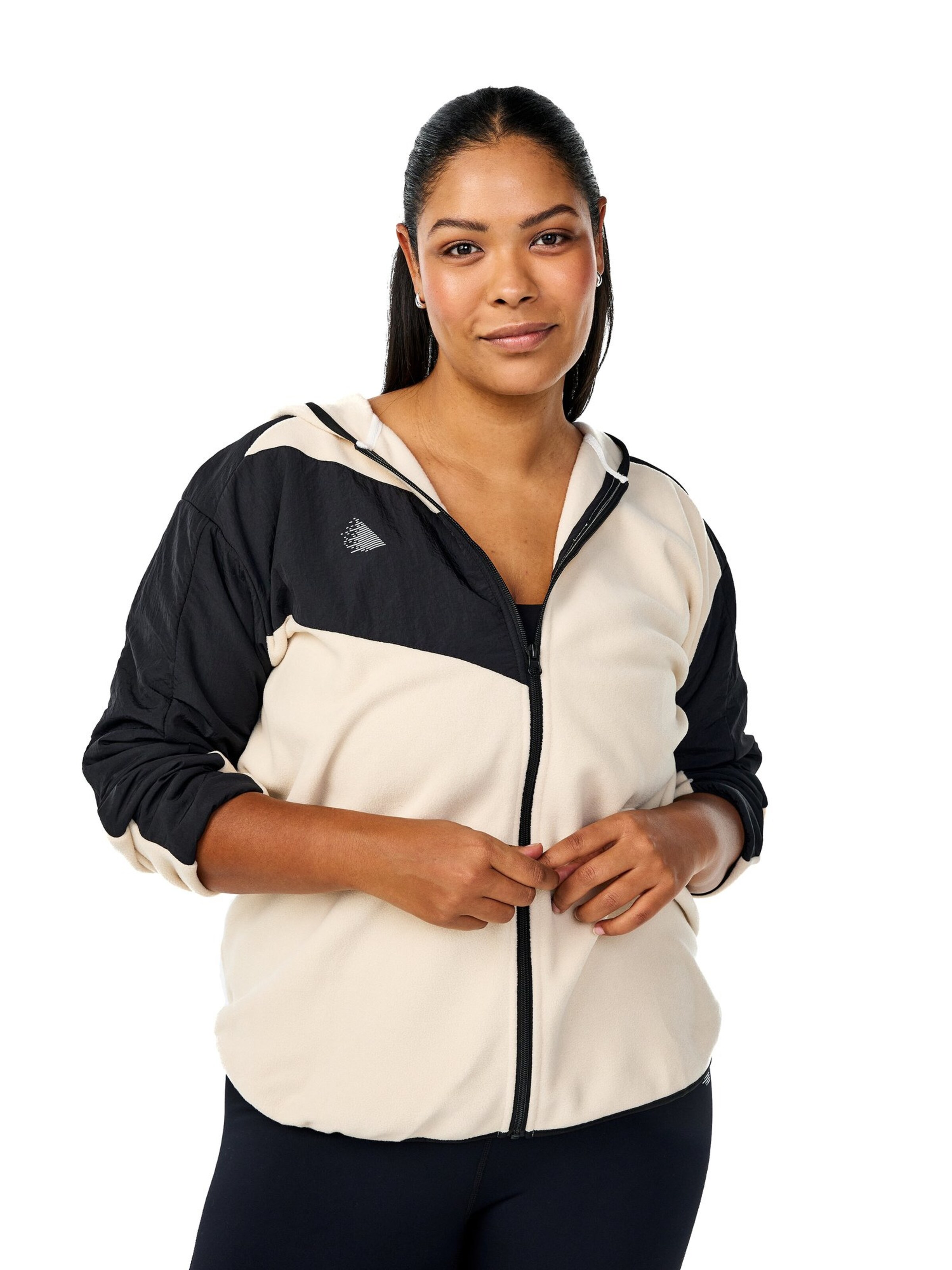 Active by Zizzi Функциональная флисовая куртка 'Aodi' в Бежевый: спереди