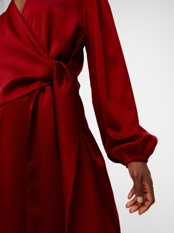 Robe 'ADALINA' OBJECT en rouge