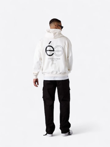 ESTEEM Sweatshirt 'Opposé' in White