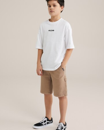 WE Fashion Regular Trousers 'Jongens' in Brown