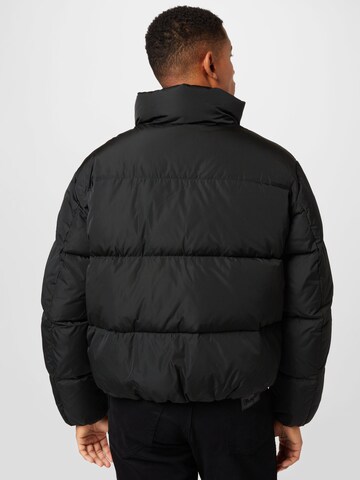 Calvin Klein Zimní bunda – černá